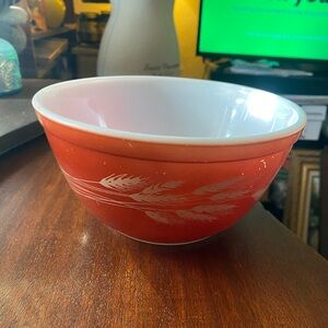 Pyrex Autumn Harvest Wheat 402 Mixing Bowl